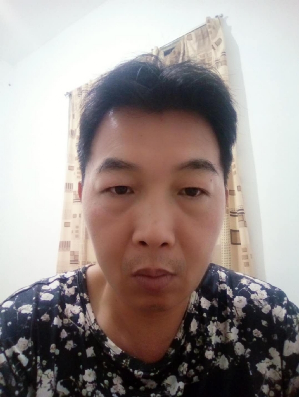 繁华哀伤的第一张照片--屏南婚介网