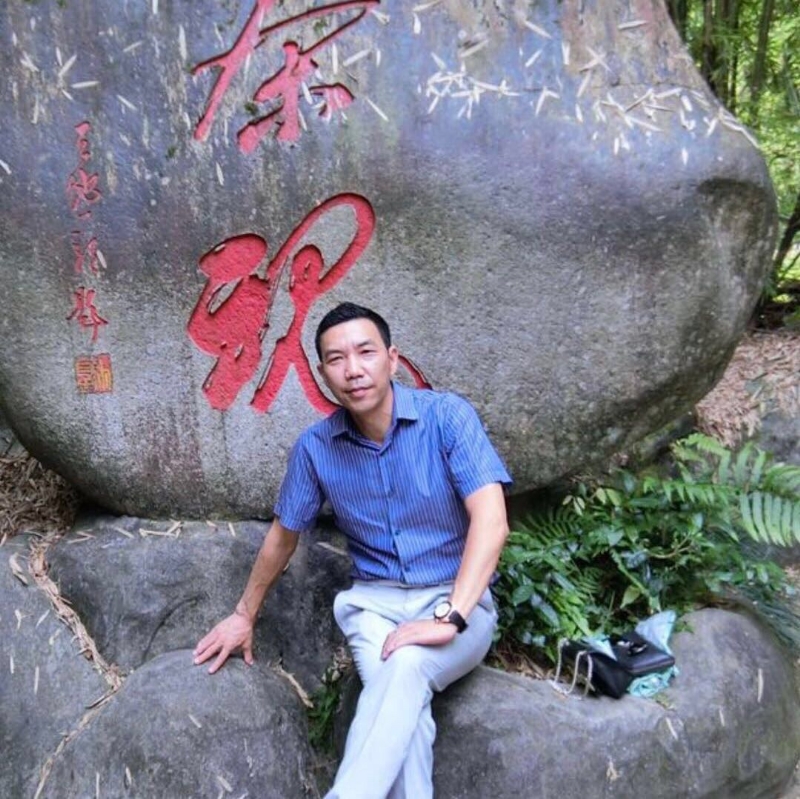 老·黄的第一张照片--屏南婚介网