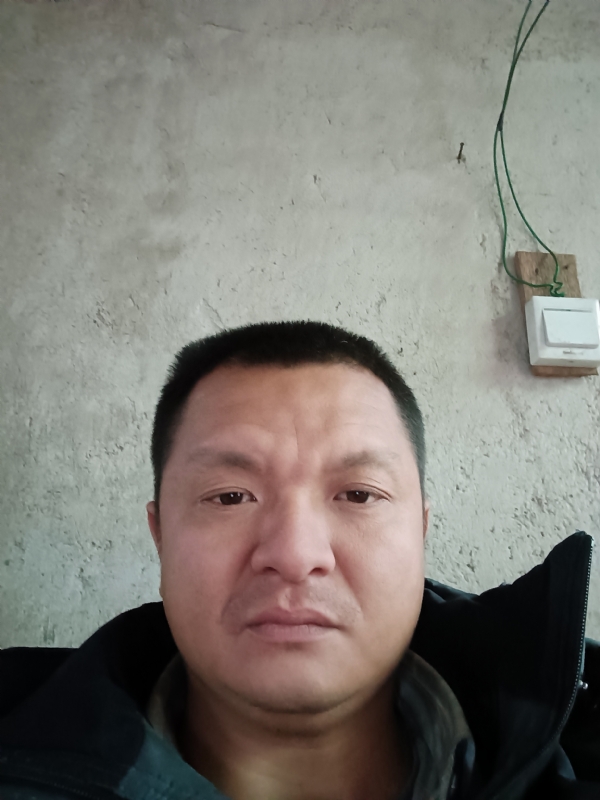 兰成龙的第四张照片--屏南婚介网
