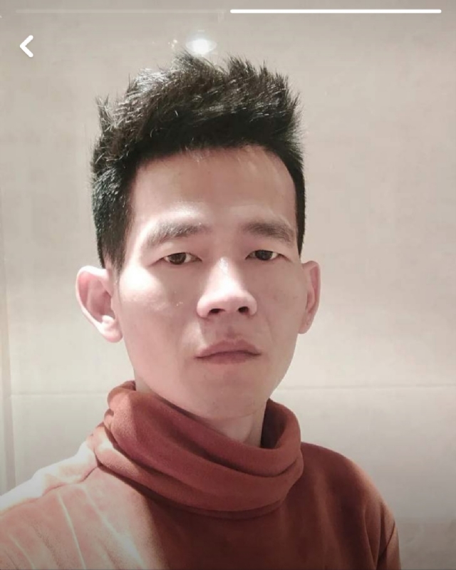白了少年头的第一张照片--屏南婚介网