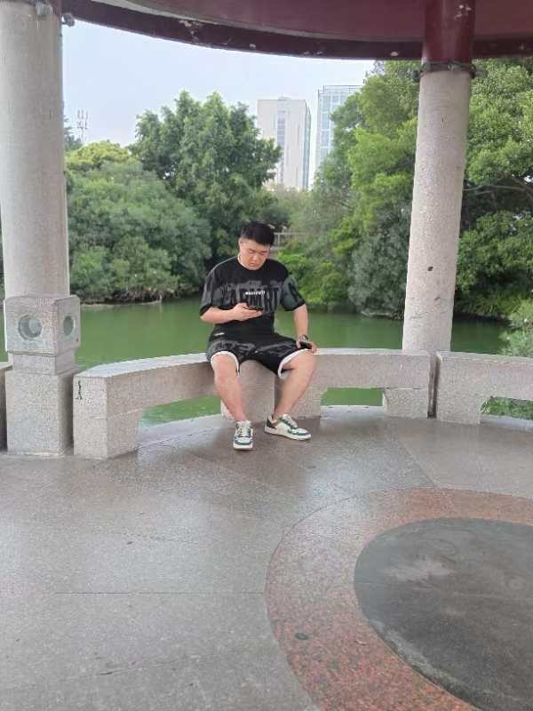 不善挽留的第一张照片--屏南婚介网