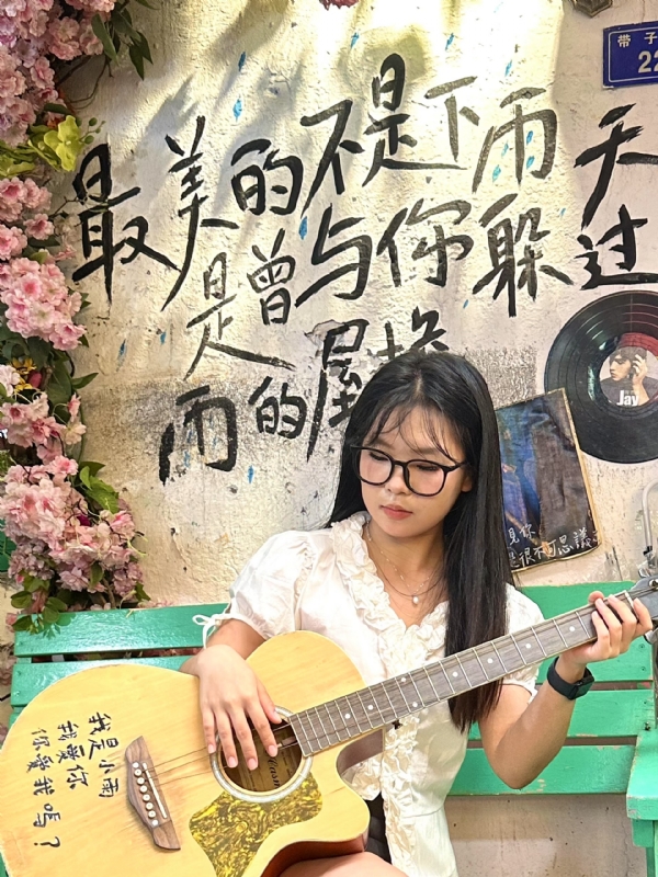 魔仙的第一张照片--屏南婚介网